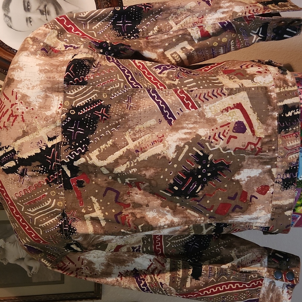 Abstract Multicolor Button-Up Jacket - Picture 5 of 7